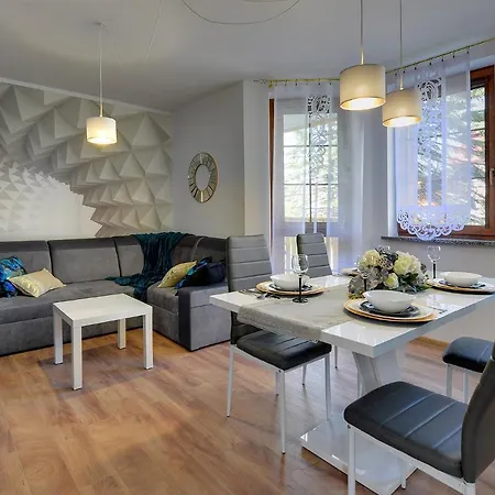 Szmaragdowy Карпач